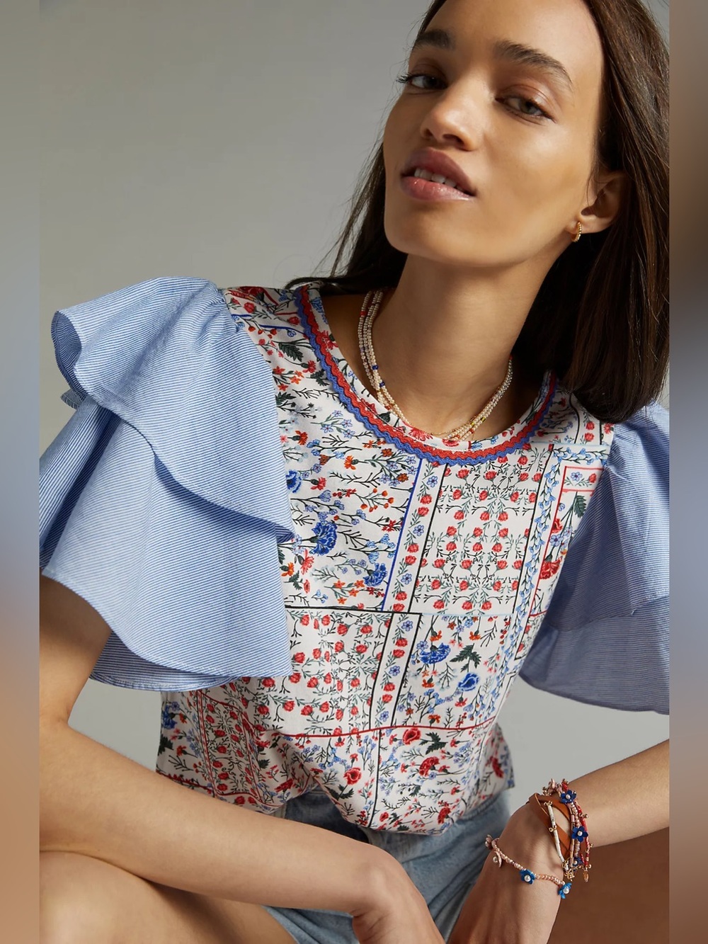 Let Me Be Anthropologie Flutter-Sleeved Floral Blue White Red Top - Picture 3 of 11